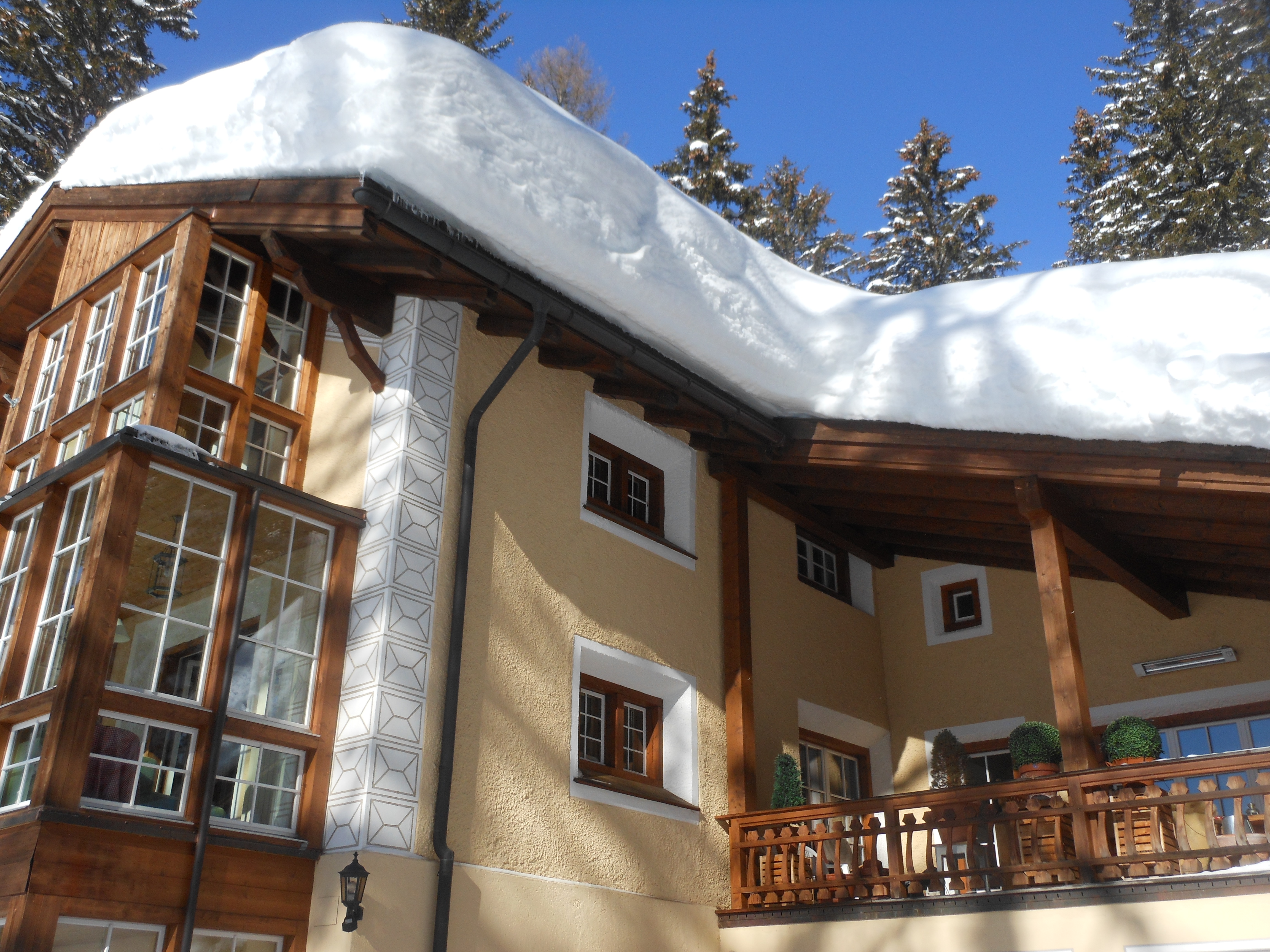 Winter Villa Surlej